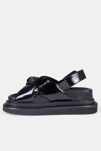 Kurt Geiger skórzane sandały damskie Orson  Cross Strap 20289003090 czarne 